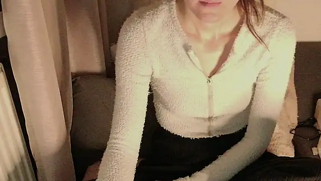 Snapshot of SecretAnni chatting on 5, 3, 2025 SecretAnni online show from 5, 3, 2025