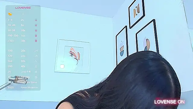 littlee emilyy  online show from 4, 12, 2024