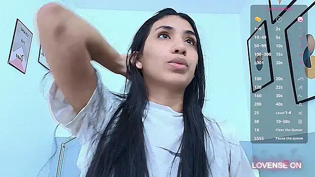 littlee emilyy  online show from 23, 12, 2024