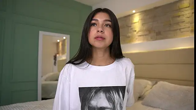 Ashley Jones9 online show from 1, 3, 2025