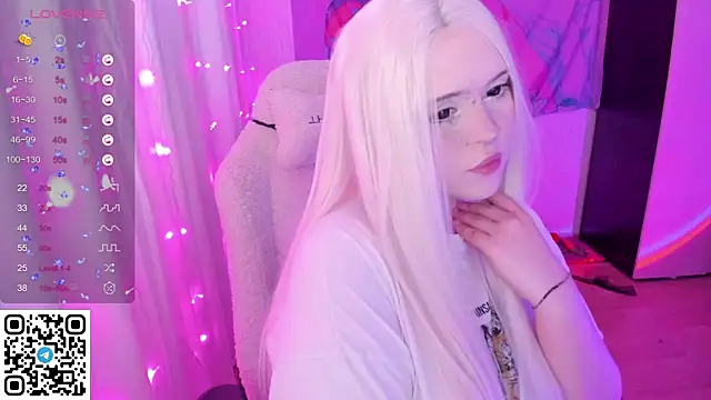 SelenaCute online show from 11, 5, 2026