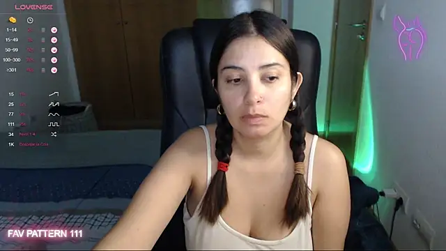 AnnaQueen online show from 30, 12, 2024