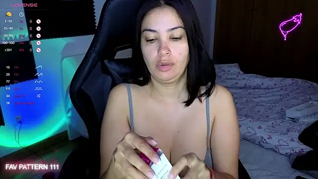 AnnaQueen online show from 8, 5, 2026