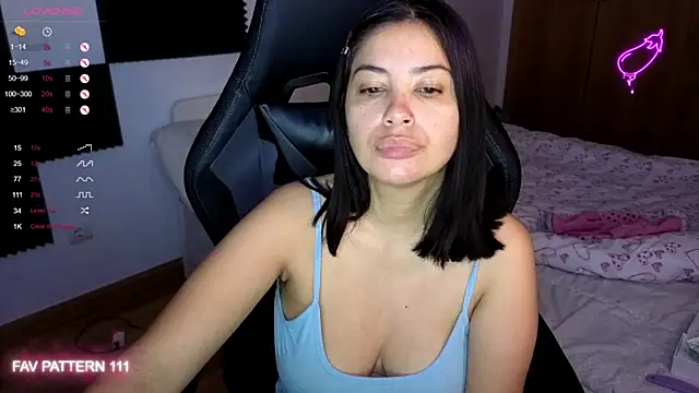 AnnaQueen online show from 9, 5, 2026