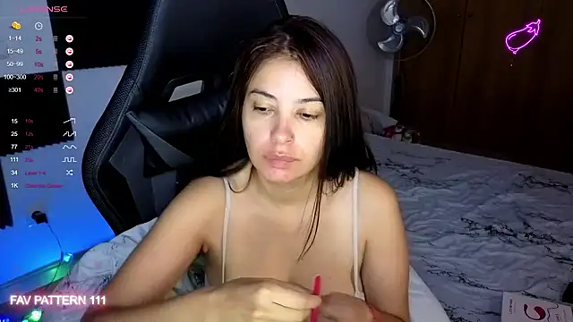 AnnaQueen online show from 4, 8, 2026