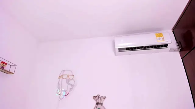 eileen tanihara online show from 12, 4, 2026