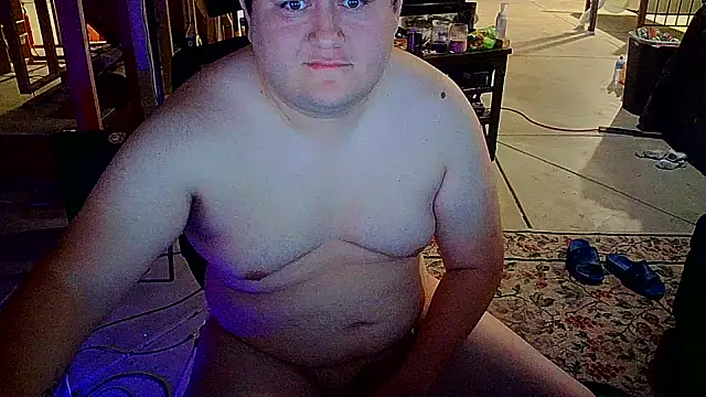 Snapshot of G__u__y chatting on 6, 10, 2025 G u y online show from 6, 10, 2025