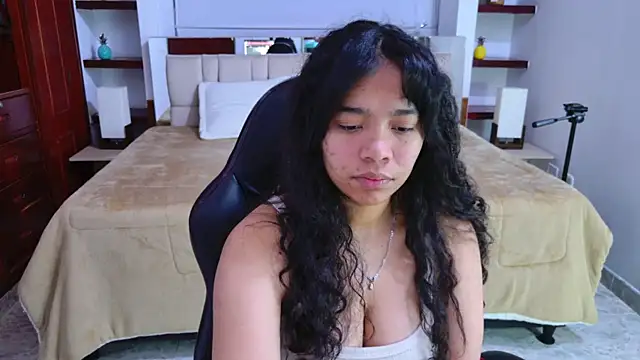 laureentt  online show from 25, 9, 2025