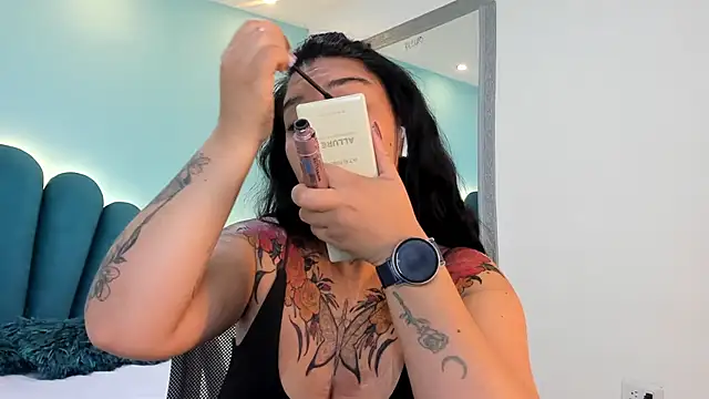 sharlott18 online show from 10, 2, 2026