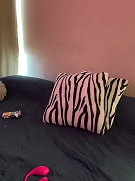 Snapshot of Felicia_smok3 chatting on 8, 1, 2025 Felicia smok3 online show from 8, 1, 2025