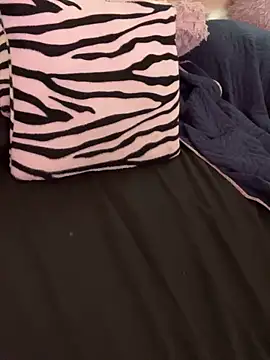 Snapshot of Felicia_smok3 chatting on 2, 2, 2025 Felicia smok3 online show from 2, 2, 2025