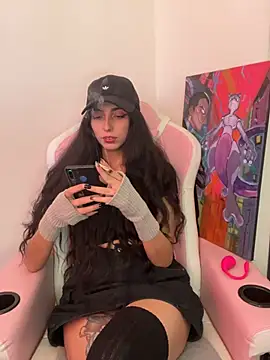 Felicia smok3 online show from 6, 8, 2026