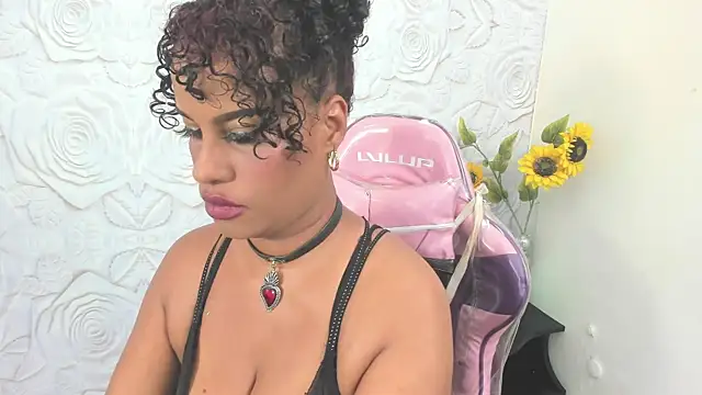 Snapshot of pamela_guzmaan chatting on 16, 12, 2024 pamela guzmaan online show from 16, 12, 2024