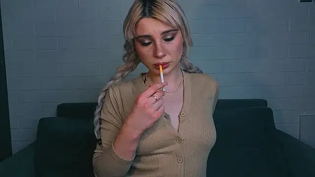 Ashley-Urban online show from 18, 3, 2026