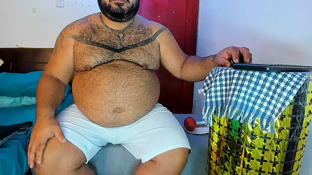 Latino bigcock online show from 16, 1, 2026