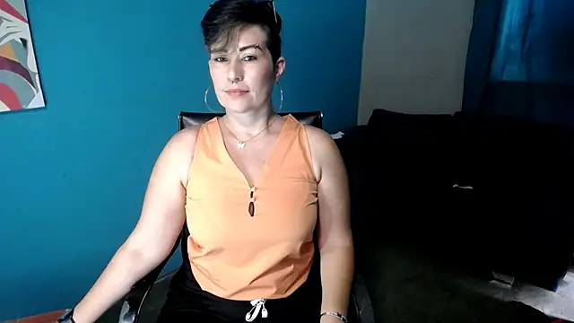 Snapshot of Sunny_rayz_ chatting on 6, 7, 2026 Sunny rayz online show from 6, 7, 2026