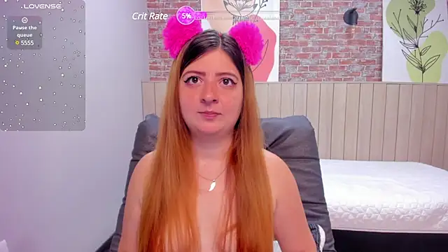 Snapshot of tinaclark_ chatting on 4, 3, 2025 tinaclark  online show from 4, 3, 2025