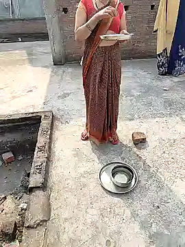 COUPLLE VILLAGE online show from 19, 12, 2024