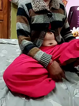 COUPLLE VILLAGE online show from 25, 12, 2024