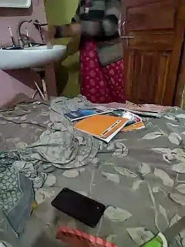 COUPLLE VILLAGE online show from 28, 12, 2024