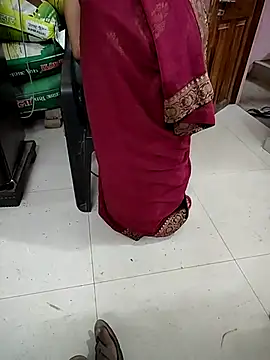 COUPLLE VILLAGE online show from 27, 2, 2025