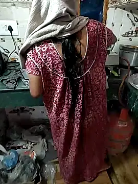 COUPLLE VILLAGE online show from 15, 3, 2025