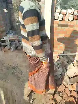 COUPLLE VILLAGE online show from 6, 2, 2026