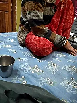 COUPLLE VILLAGE online show from 11, 2, 2026