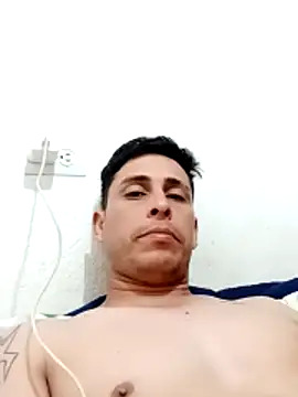 Snapshot of andresardila chatting on 18, 12, 2025 andresardila online show from 18, 12, 2025