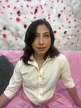 SkarletJhonson  online show from 15, 1, 2026