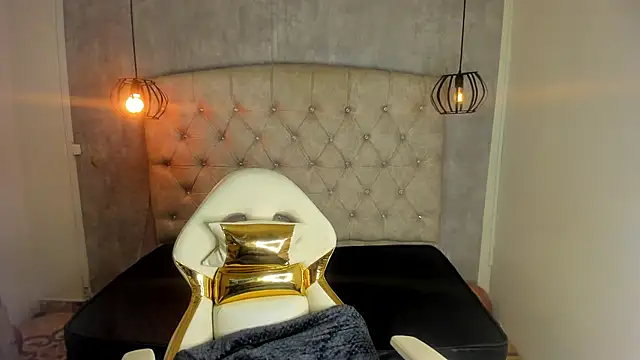 Alice Laurentt online show from 27, 2, 2025