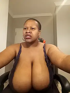 bustylisa1983 online show from 16, 9, 2025