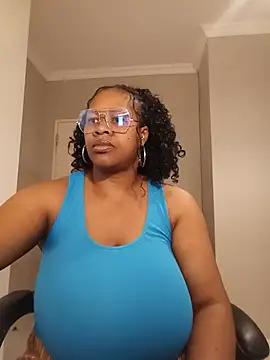 bustylisa1983 online show from 12, 6, 2026