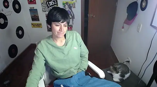 9 Fernanda 9 online show from 9, 2, 2025