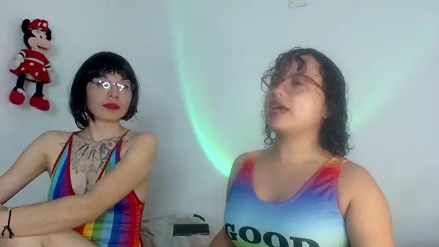 Snapshot of lou_cute chatting on 11, 2, 2025 lou cute online show from 11, 2, 2025