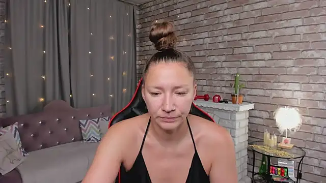 SarahCoksss online show from 10, 6, 2026