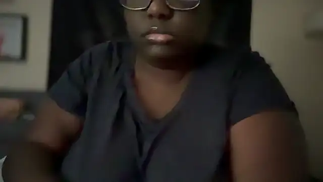 Snapshot of Yagurl__west chatting on 28, 1, 2025 Yagurl west online show from 28, 1, 2025