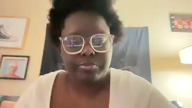 Snapshot of Yagurl__west chatting on 21, 2, 2025 Yagurl west online show from 21, 2, 2025