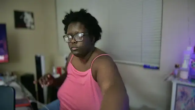 Snapshot of Yagurl__west chatting on 5, 3, 2025 Yagurl west online show from 5, 3, 2025