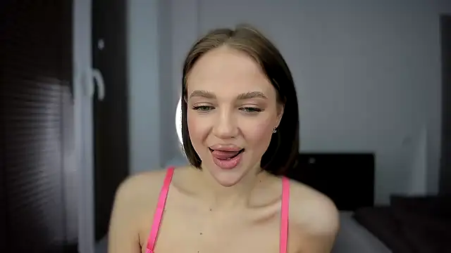 Snapshot of sarahphyllis chatting on 7, 1, 2025 sarahphyllis online show from 7, 1, 2025