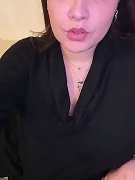 Snapshot of Novababy18 chatting on 6, 2, 2025 Novababy18 online show from 6, 2, 2025