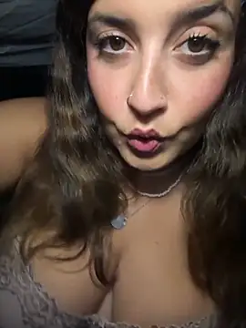 Snapshot of Novababy18 chatting on 26, 9, 2025 Novababy18 online show from 26, 9, 2025