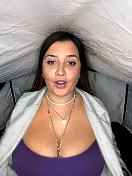 Snapshot of Novababy18 chatting on 3, 10, 2025 Novababy18 online show from 3, 10, 2025