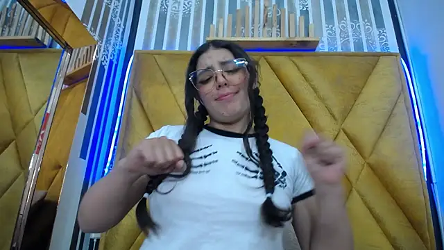 Snapshot of Paola_Lyon_ chatting on 7, 2, 2025 Paola Lyon  online show from 7, 2, 2025