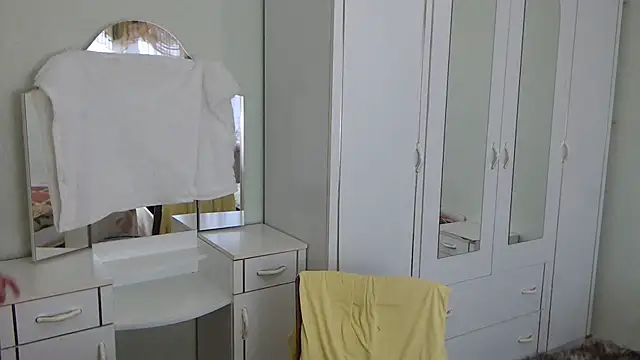 Snapshot of Zoro1999 chatting on 11, 12, 2024 Zoro1999 online show from 11, 12, 2024