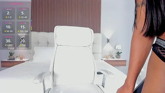 sofi potter  online show from 8, 10, 2025