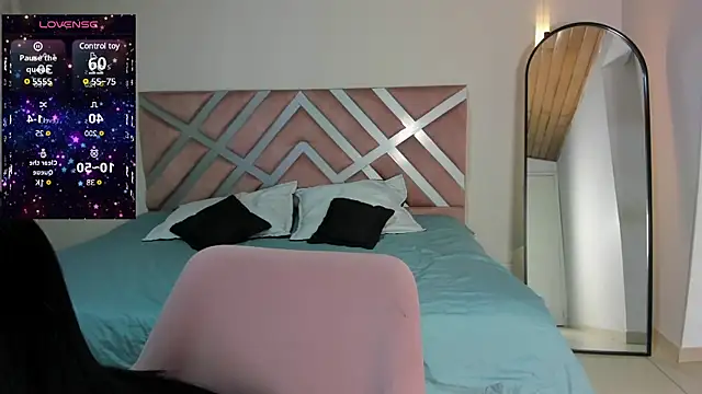 pamela anderson  online show from 15, 1, 2025