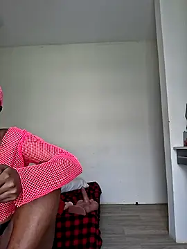 Kamdollie online show from 6, 8, 2026