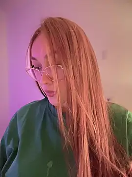 MichelleFerry  online show from 1, 3, 2025