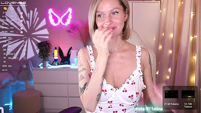 Break-me-Shake-me online show from 14, 2, 2025